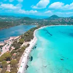 Alando, Santa Giulia Villa
